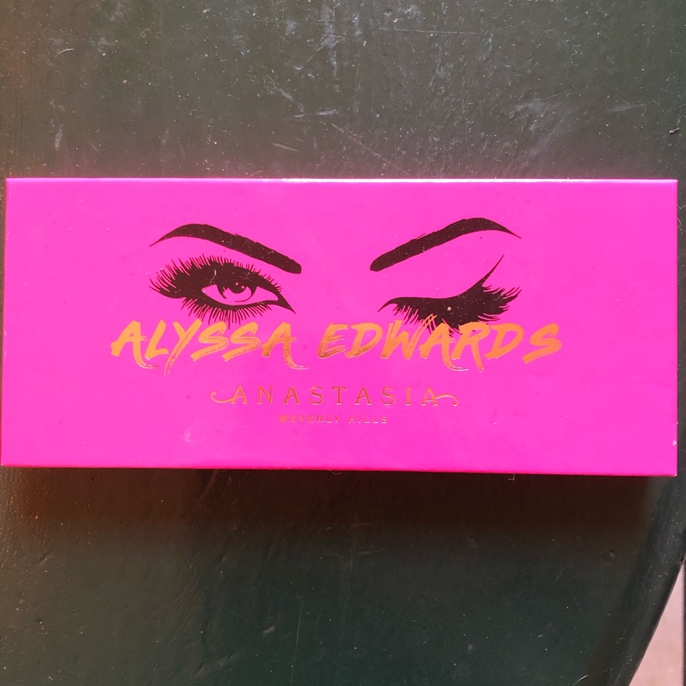 Alyssa Edwards eyeshadow palette ABH